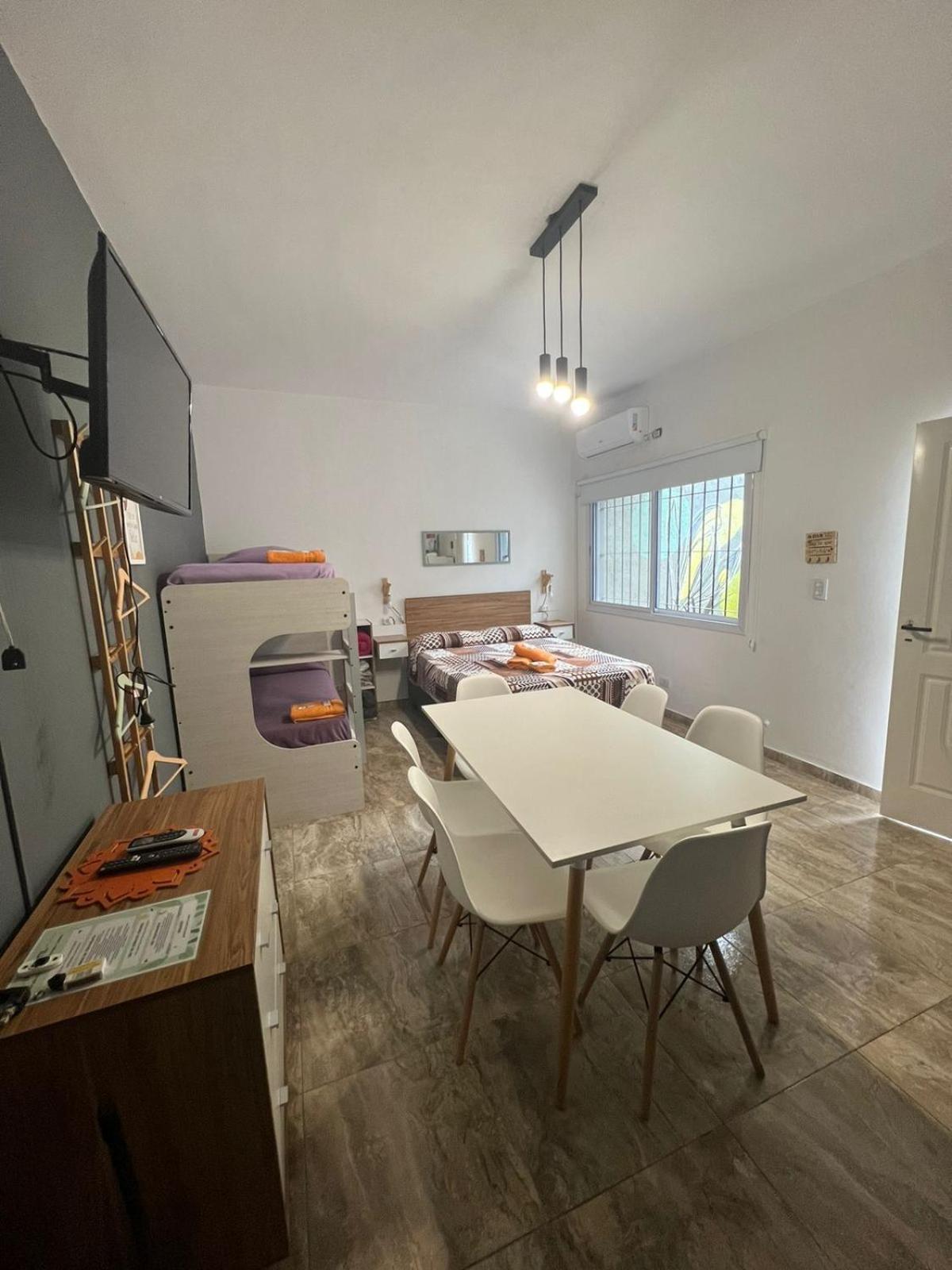 Alojamento de Acomodação e Pequeno-almoço Bella Vista Hostel, Aparts & Complejo De Santa Rosa de Calamuchita