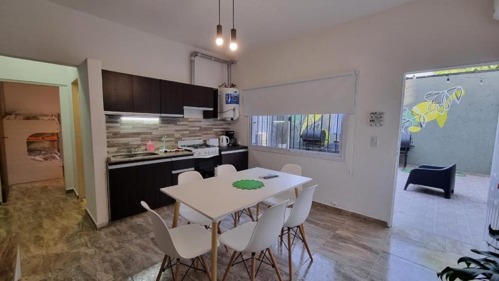 Bella Vista Hostel, Aparts & Complejo De Bed & Breakfast